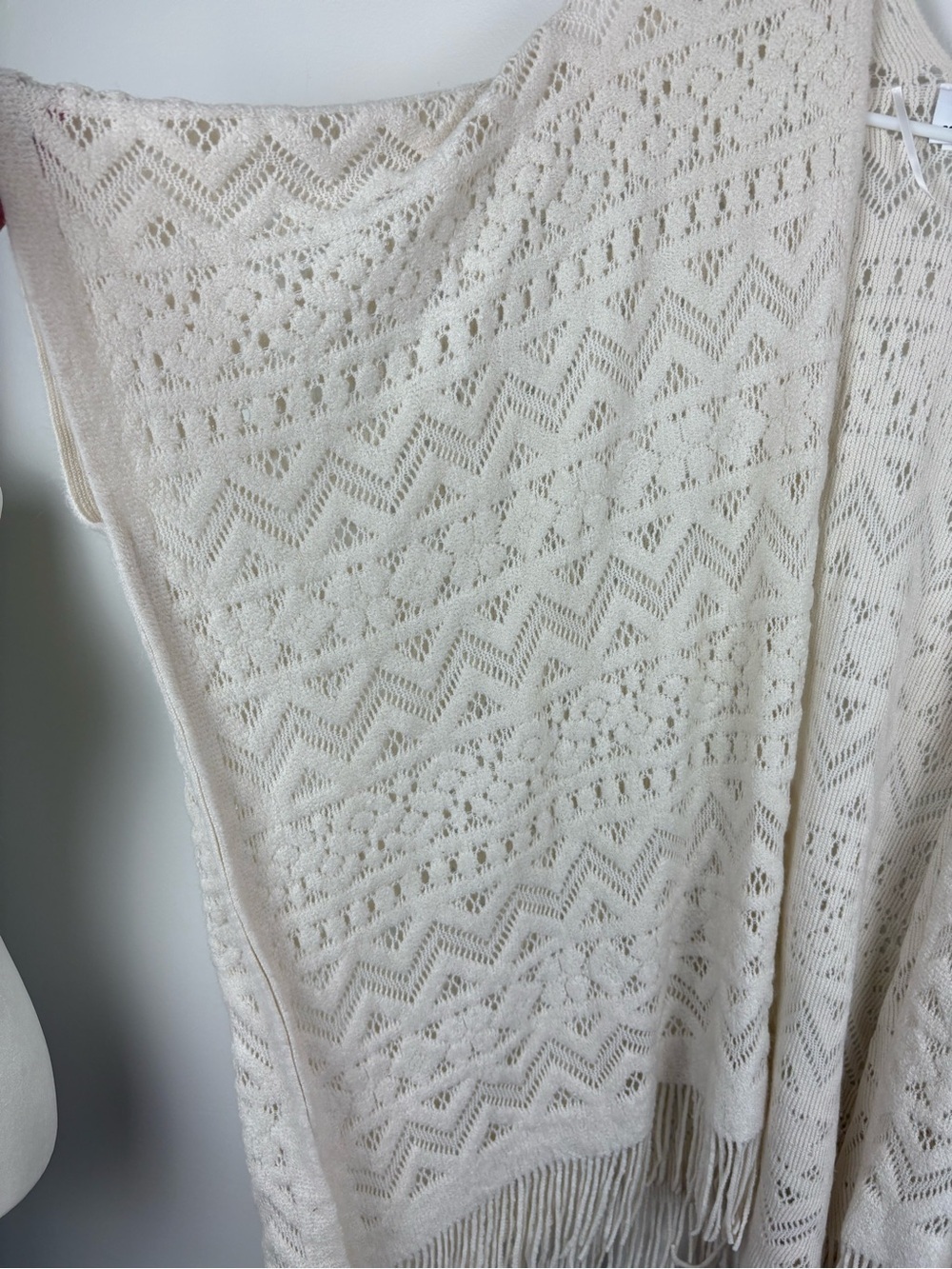 Boho Open Front Fringe Cream Ivory Blanket Poncho One Size Roomy Soft Cozy Warm - Picture 3 of 9